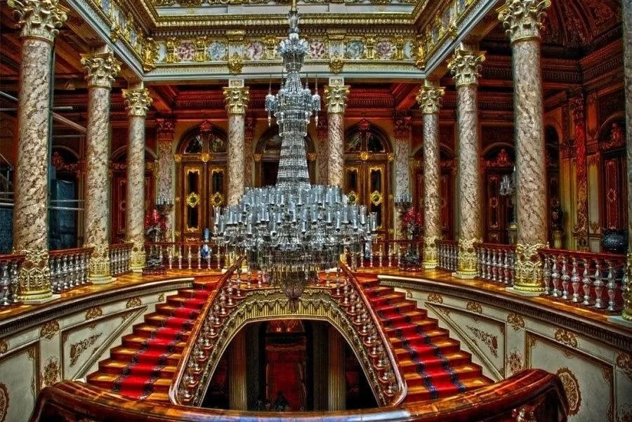 Dolmabahce Palace Skip-the-Line Tickets with Audio Guide - Image 4